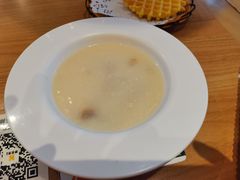 蘑菇浓汤-豪客来牛排(红豆万花城店)
