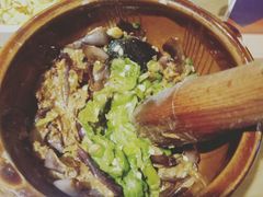 皮蛋青椒擂茄子-费大厨辣椒炒肉(万家丽一店)