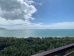 -三亚湾海居铂尔曼度假酒店