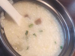 皮蛋瘦肉粥-粥全粥到海鲜家常菜·海肠捞饭(嫩江路店)