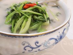 -皇冠明珠鱼翅楼(水上公园店)