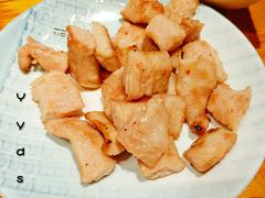 猪颈肉-唯成•韩国炭火烤肉 유성고기