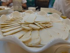 -菌海森林·非遗野生菌火锅(西山区滇池路摩根道店)