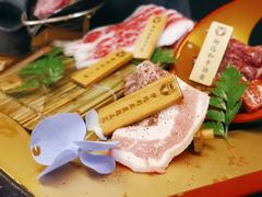 -铭牛烧肉·和牛海鲜自助(高新月牙湖店)