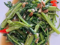 -Dang restaurant (patong phuket)