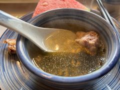 -八府香鸭·啫啫煲(华山路店)