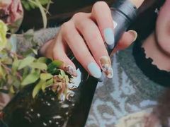 -贺加贝化妆美甲培训学校