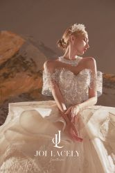 点击看大图 -Renee芮亦婚纱