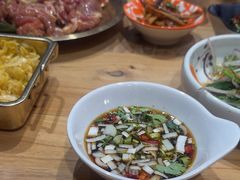 -青瓦餐厅·生鱼片·韩园烤肉(西塔店)