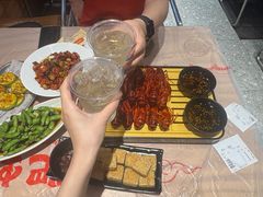 -肥肥虾庄·金牌油焖大虾(汉街SKP店)