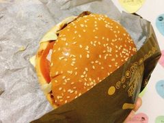 菠萝莎莎皇堡-汉堡王(定州大世界店)