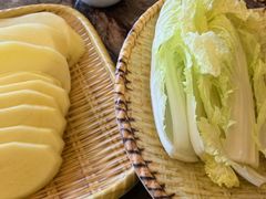 -鲁朗纳麦石锅鸡庄园