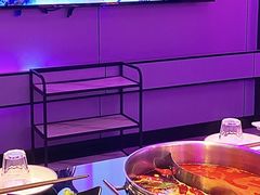 -唯爱KTV聚会餐厅(仙林东城汇店)