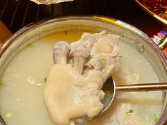 -何师烧烤Pro ·江湖川菜·小龙虾·精酿(太古里旗舰店)