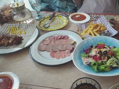 -城堡俄式西餐厅(中央大街索道店)