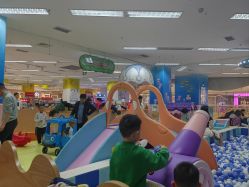 -孩子王童乐园(成都吾悦广场店)