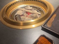 -铭牛烧肉·和牛海鲜自助(高新月牙湖店)