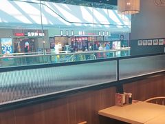 靠窗位-蓉李记成都名小吃(太原龙湖万达店)