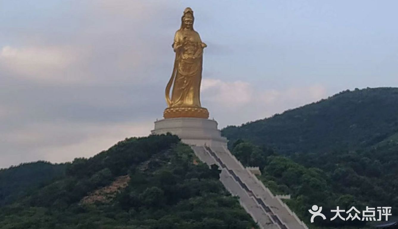 如果是往西山 过了太湖大桥右拐走沉思湾