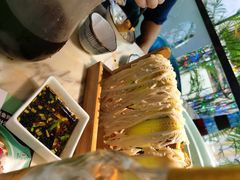 晾衣毛肚-周渝食惦·酸菜鱼精致川菜(横岗店)