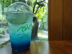 -Chom Cafe and Restaurant