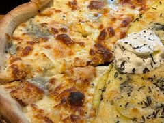 四种芝士披萨-La Strada(安福路店)