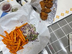 -TRIPS BURGER(大钟寺店)