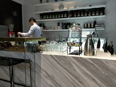 -UNI UNI(环亚凯瑟琳店)