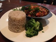 -Hooley's活利仕西餐厅(珠江新城店)