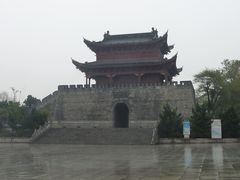 -巴陵广场