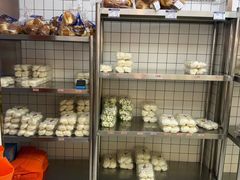 -白玉兰食品甜凤店(合生汇店)