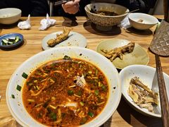-粉八·云南米线·建水烧烤(常熟路店)