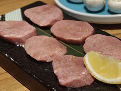 厚切牛舌-炼火烤肉店