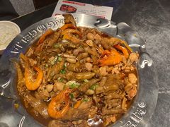 -胖哥俩肉蟹煲(长沙高铁吾悦广场店)