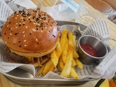 手工牛肉汉堡-Yum Yum 土耳其风味餐厅(万达尊店)