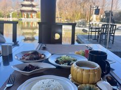 -丽江悦榕庄酒店-明月·雪山庭院餐厅