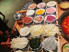 -周小明火锅(黑金冠社区店)