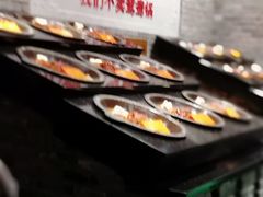 -红九格老火锅(三峡广场店)