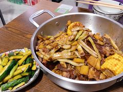 -内蒙焖面大盆骨餐馆(山大路店)