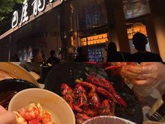 -巴厘龙虾·榜首油焖大虾(音乐学院·沿江酒馆店)