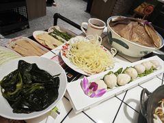 -伍师兄市井火锅(东部星悦天地店)