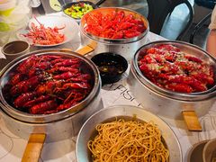 -巴厘龙虾·榜首油焖大虾(音乐学院·沿江酒馆店)
