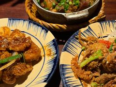 -Cuc Gach Quan Restaurant