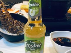 -鲜入围煮花胶鸡海鲜火锅