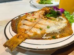-鸭绿江海鲜烧烤大排档(杏林街店)