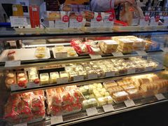 面包甜点陈列柜-红宝石·鲜奶小方(万航店)