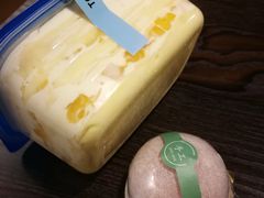 -蜜蜂小象·榴莲千层蛋糕(时代汇11栋店)