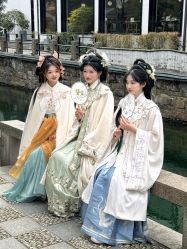 -一揽芳华汉服旗袍体验馆(拙政园店)