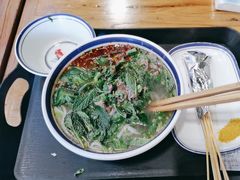 -云阿蛮云南生烫牛肉米线(奉贤路店)