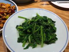 豌豆尖炒腊肠-渝乡人家(和平里店)